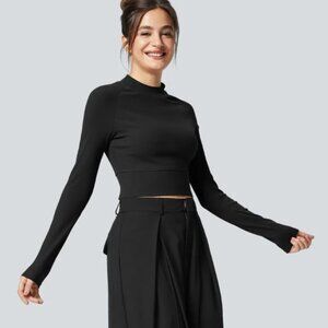 Womens Ribbed Cropped Mock-Neck Top - NEVER WORN!